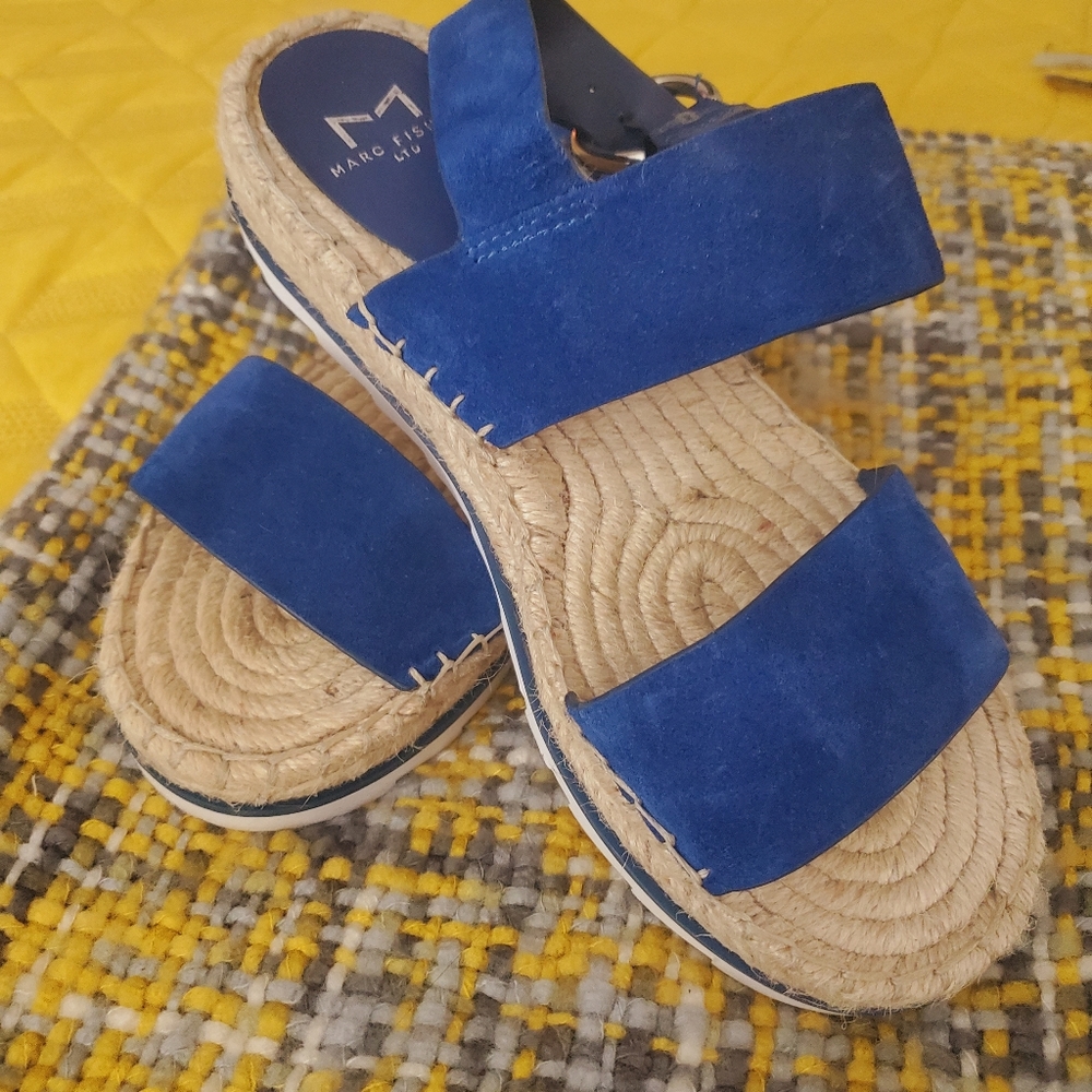 Sandals - Picture 2 of 2